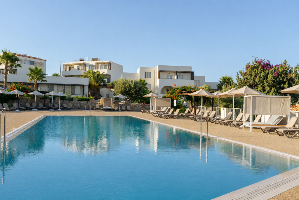 RESTAURANT POOL