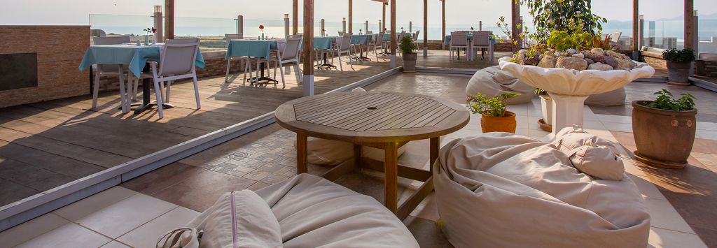 ROOFTOP BAR