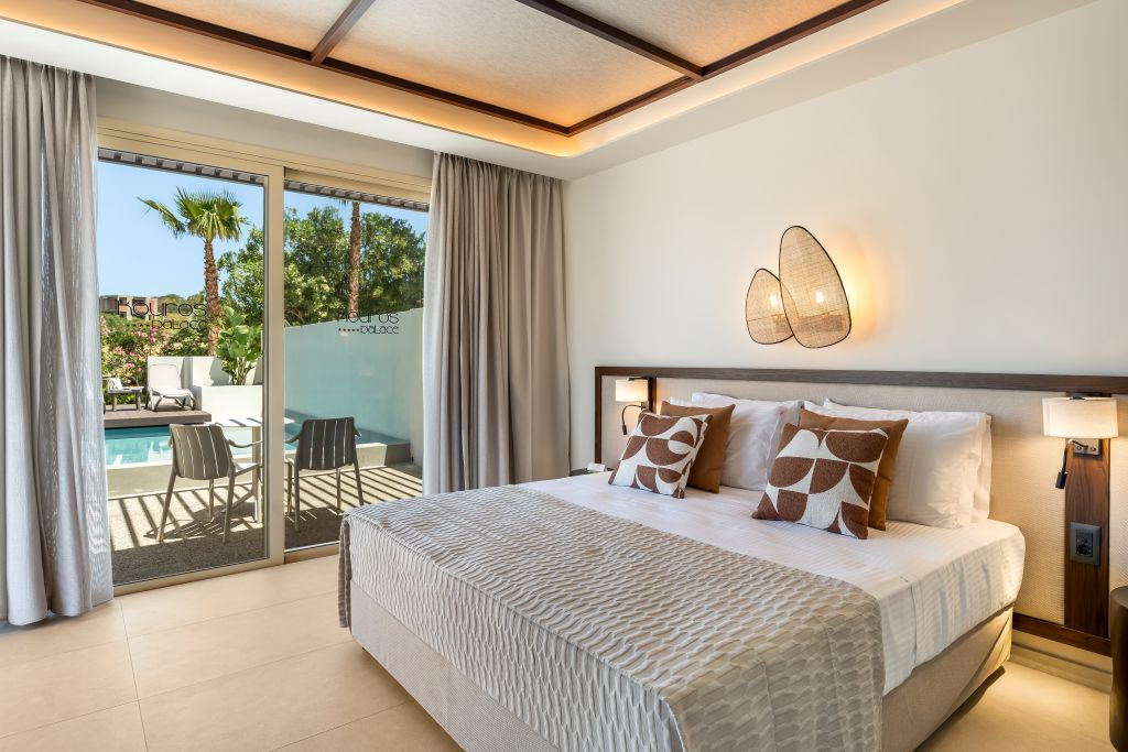KOUROS DELUXE DOPPELZIMMER MIT PRIVATEM POOL