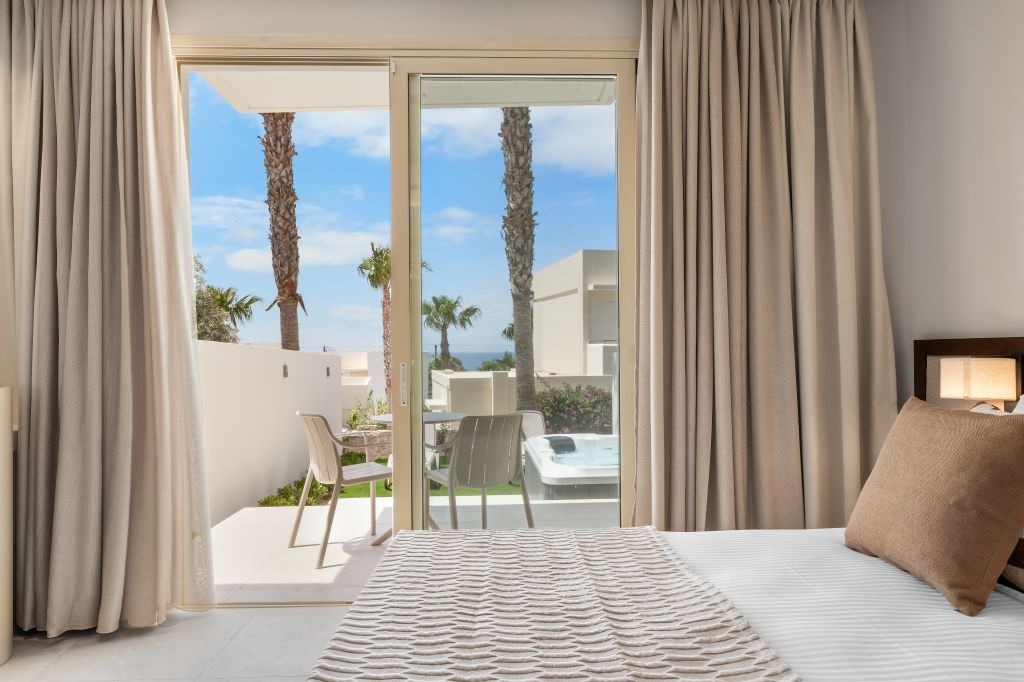 DELUXE DOPPELZIMMER MIT PRIVATEM OUTDOOR-WHIRLPOOL