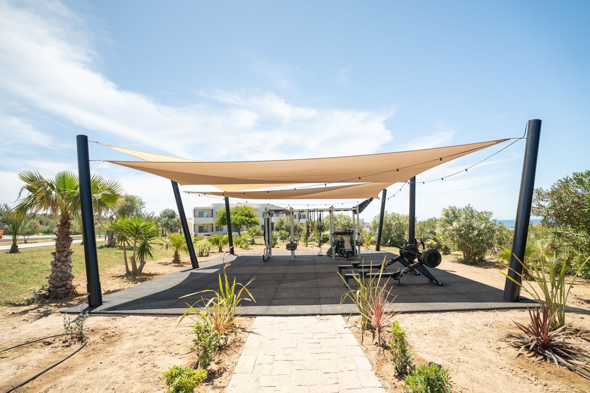 OUTDOOR-GYM